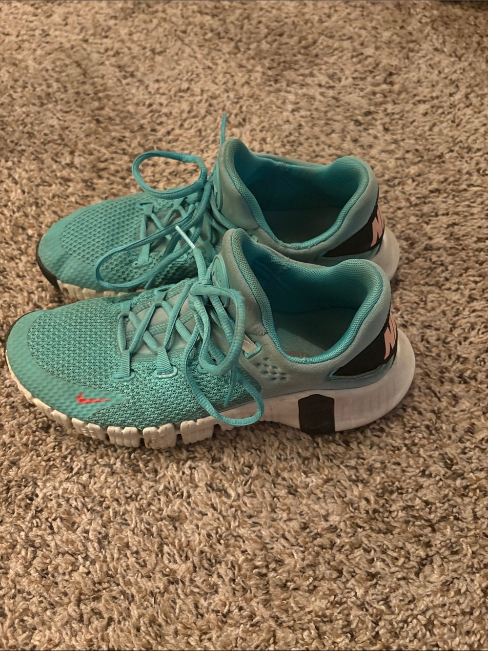 Teal Nike Metcon 5 size women’s 9
